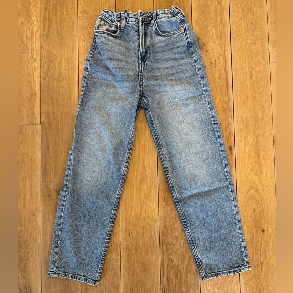 H&M Girl’s Relaxed Fit Blue Jeans